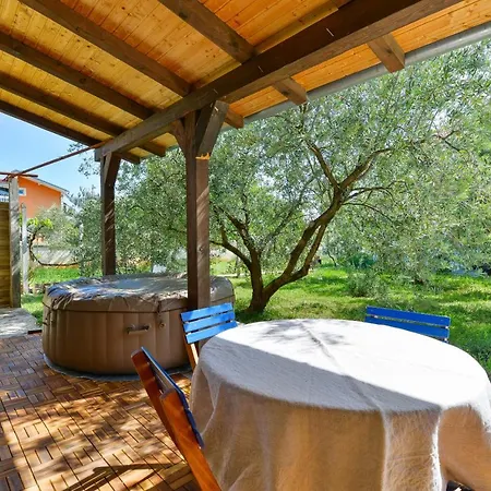 Luna Villa